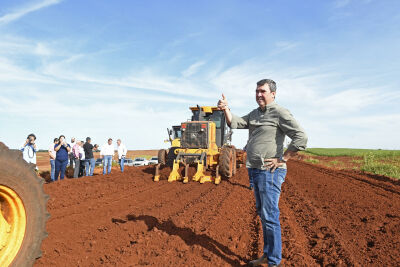 Imagem da notícia Riedel anuncia pacote de obras de infraestrutura para cinco municípios de Mato Grosso do Sul